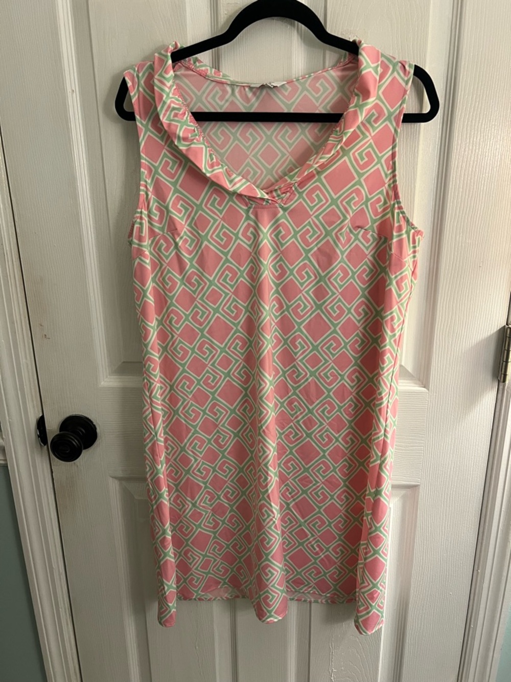 crown & Ivy performance Sleeveless Pink & Mint Geometric Shift Dress